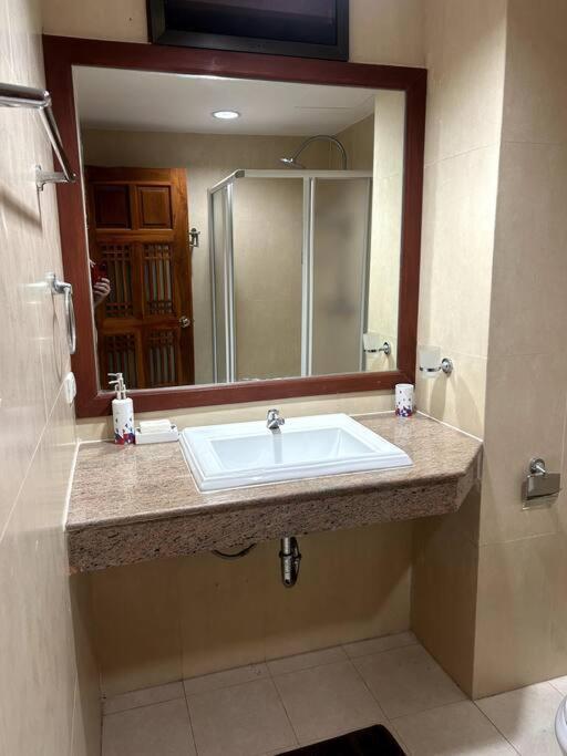 Baan Klang Condo In Central Hua Hin HHQ Exterior foto